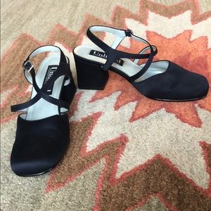 Vintage Unlisted Kenneth Cole Navy Satin Heels